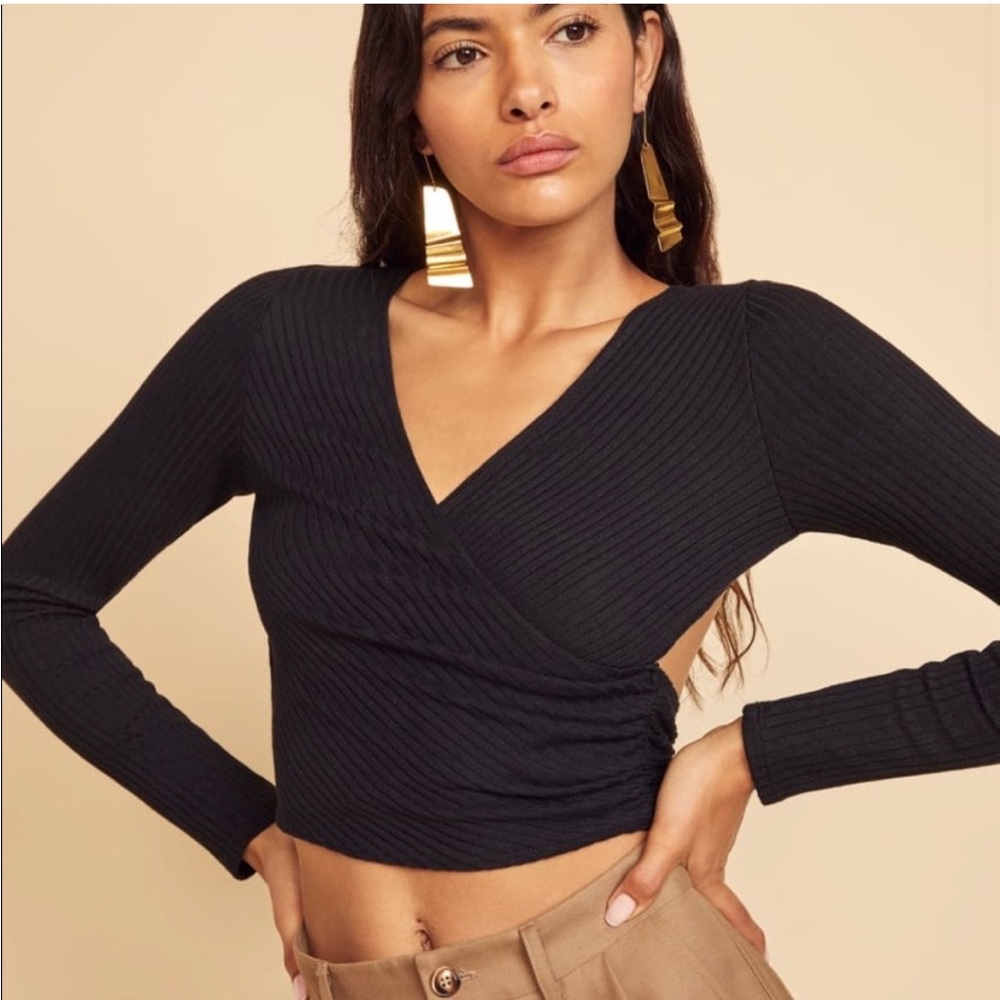 Open back wrap top size small
